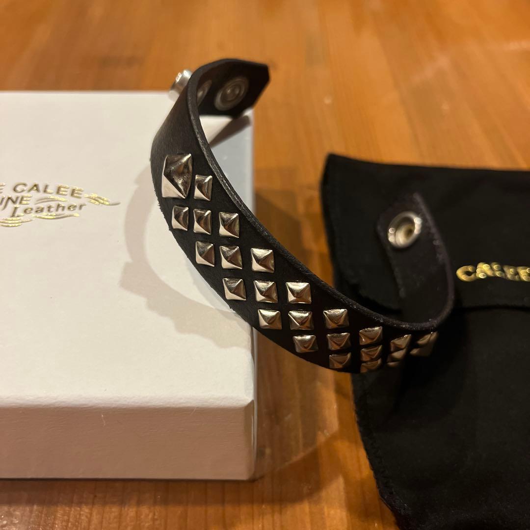 CALEE スタッズレザーバングル