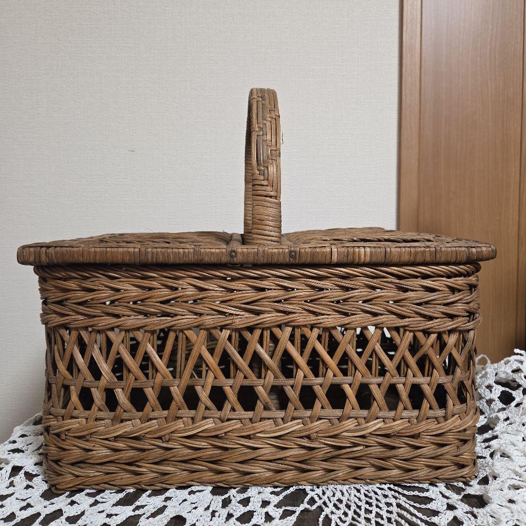 アンティーク　カゴ　パニエ　蓋付きバスケット　かご　籠