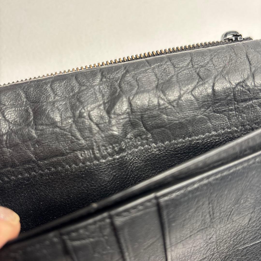 Yves Saint Laurent イヴサンローランク型押し二つ折り長財布