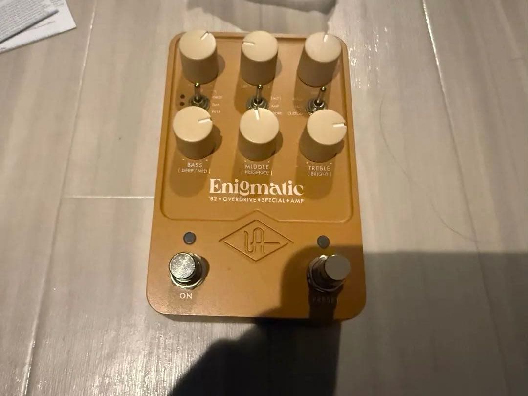 ギター Enigmatic uad