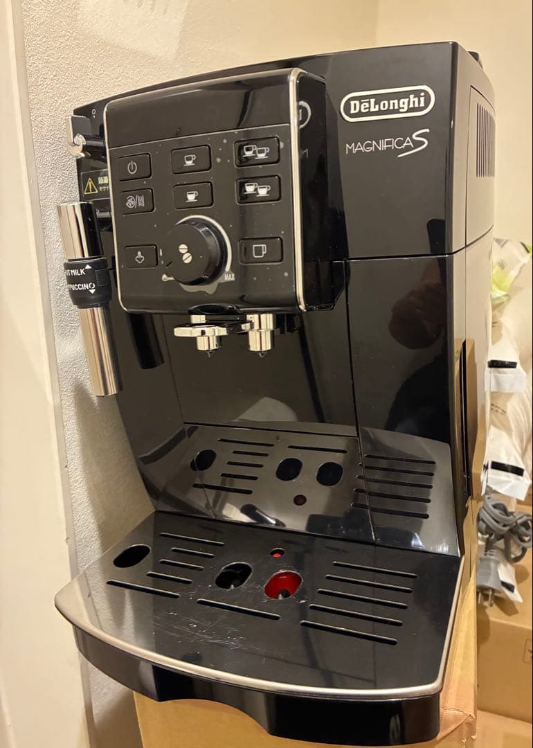 【使用2〜3回】DeLonghi ECAM23120 デロンギ マグニフィカS