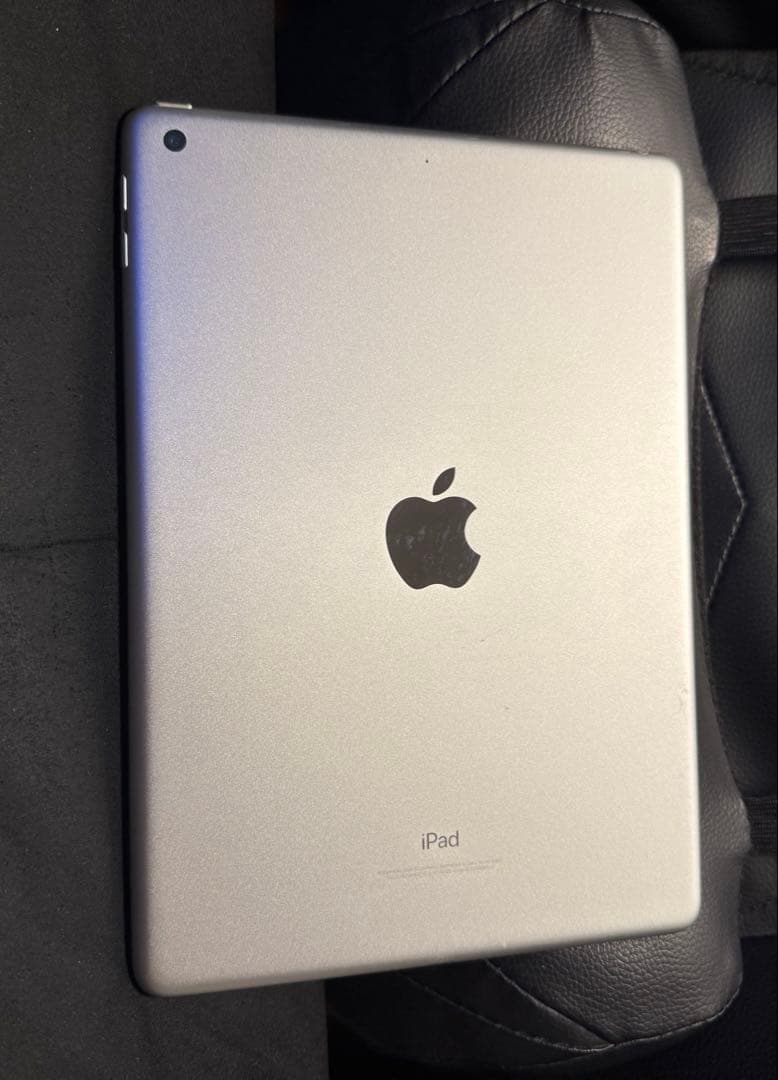 Apple iPad (第５世代) 32GB シルバー