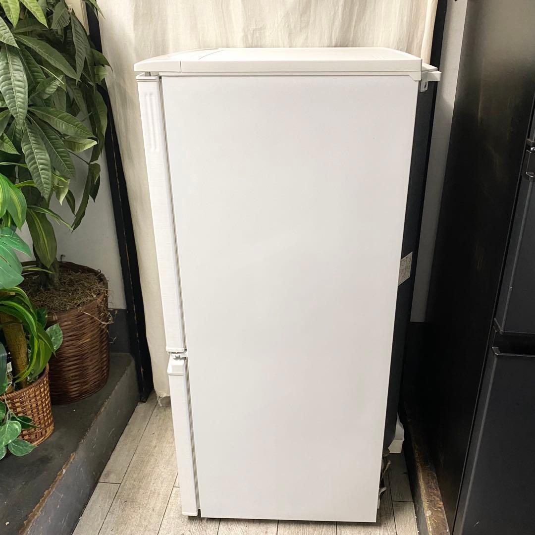 どっちも付け替えドアだから引越しでも連れて行きやすい♪2ドア冷凍冷蔵庫137L