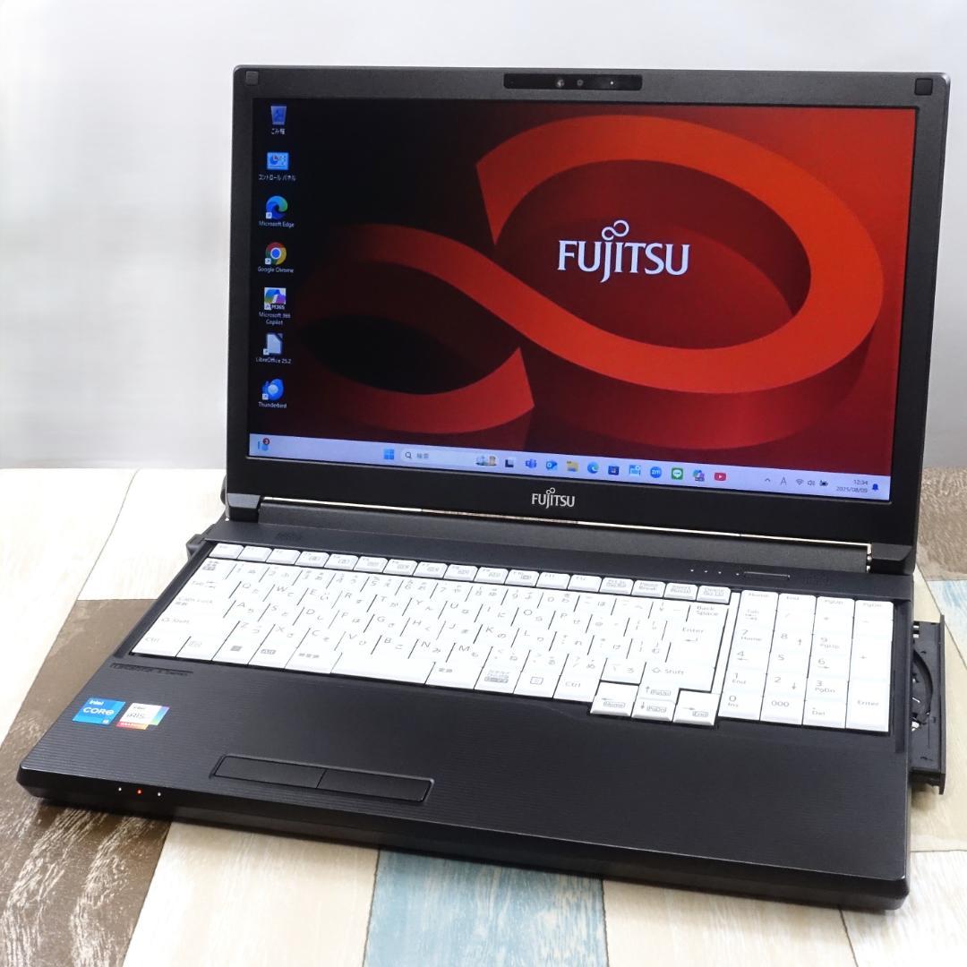 極美品で神速の２０２２年製✨１２世代ｉ５に超高性能新品ＳＳＤ１ＴＢ＆大容量メモリ