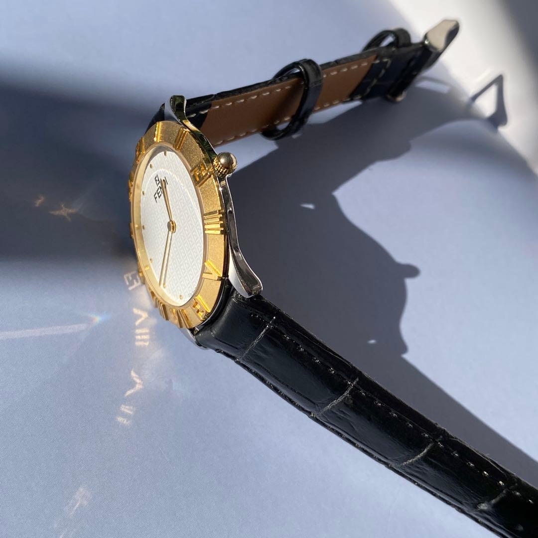 FENDI ローマ数字インデックス 時計