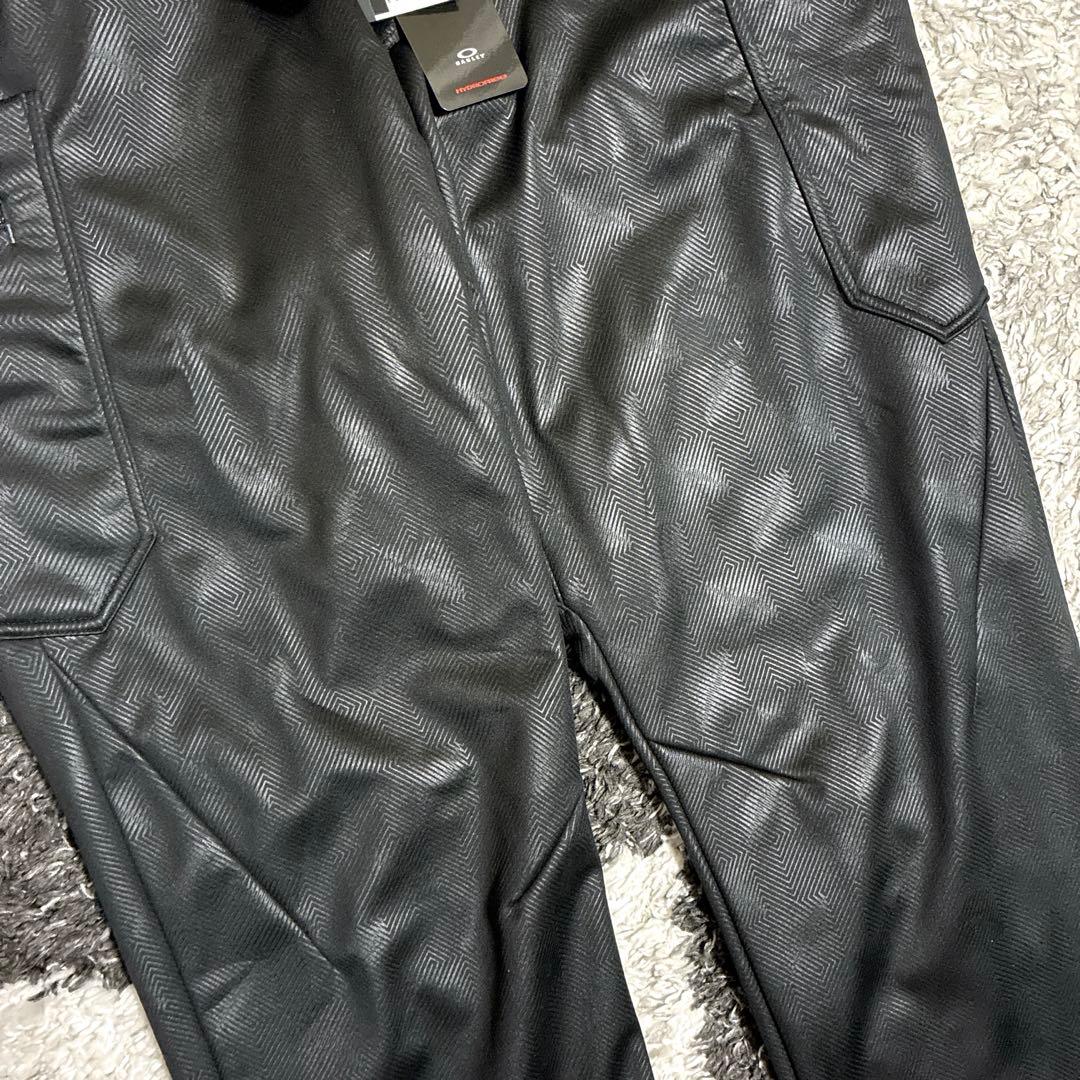 新品未使用　オークリー　メンズ　防水、撥水、防寒　ストレート　ゴルフパンツ　L