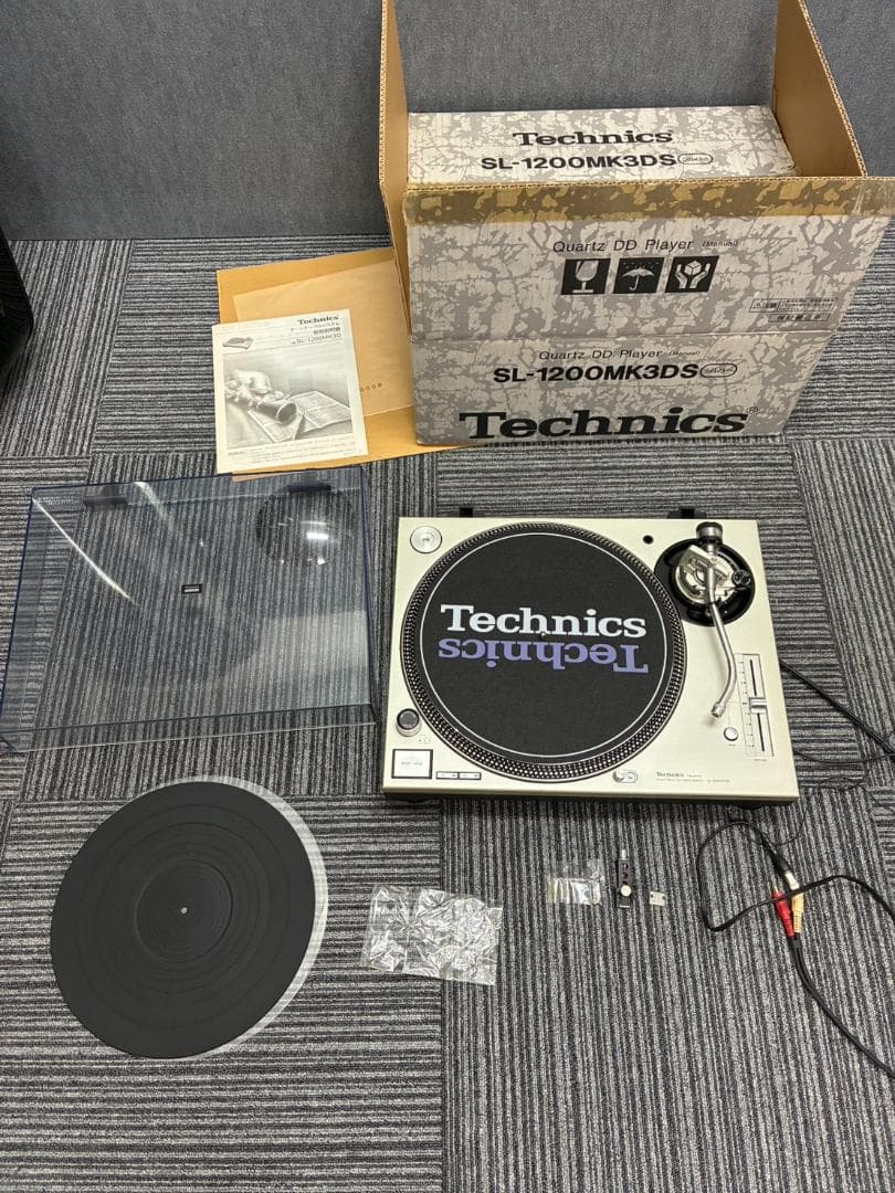 【通電確認済・送料込】ターンテーブル　Technics　SL-1200MK3DS