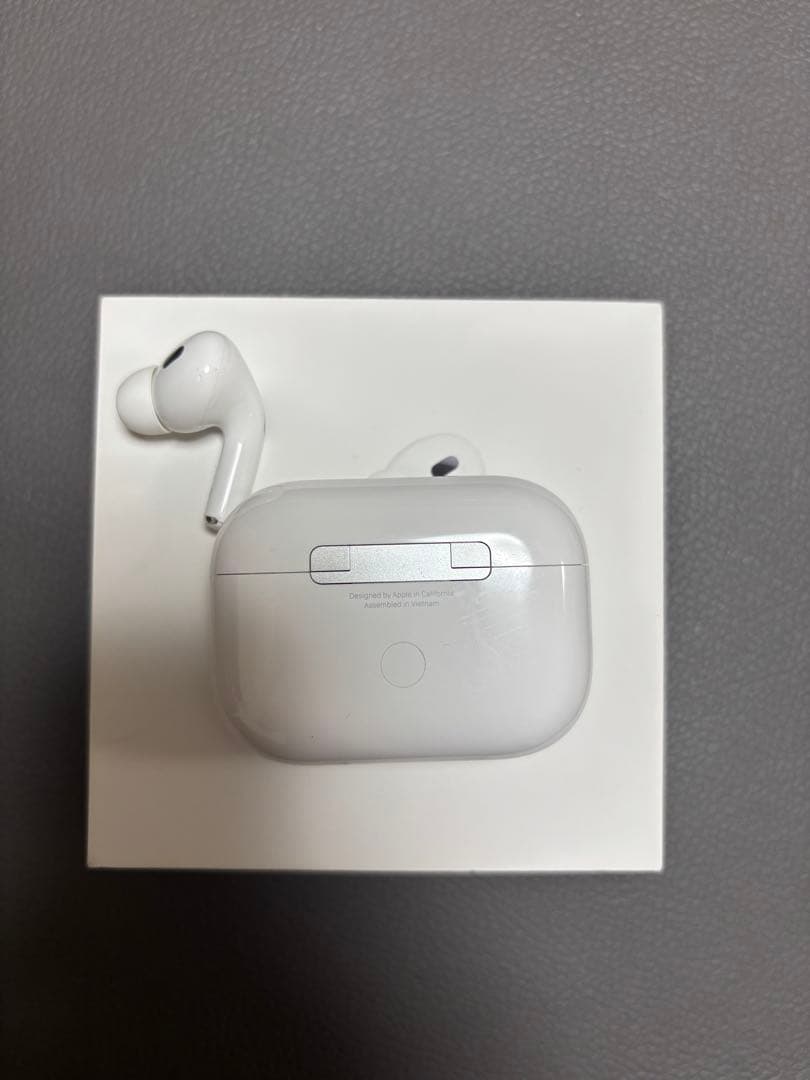 AirPods Pro 第2世代 充電ケース　右耳
