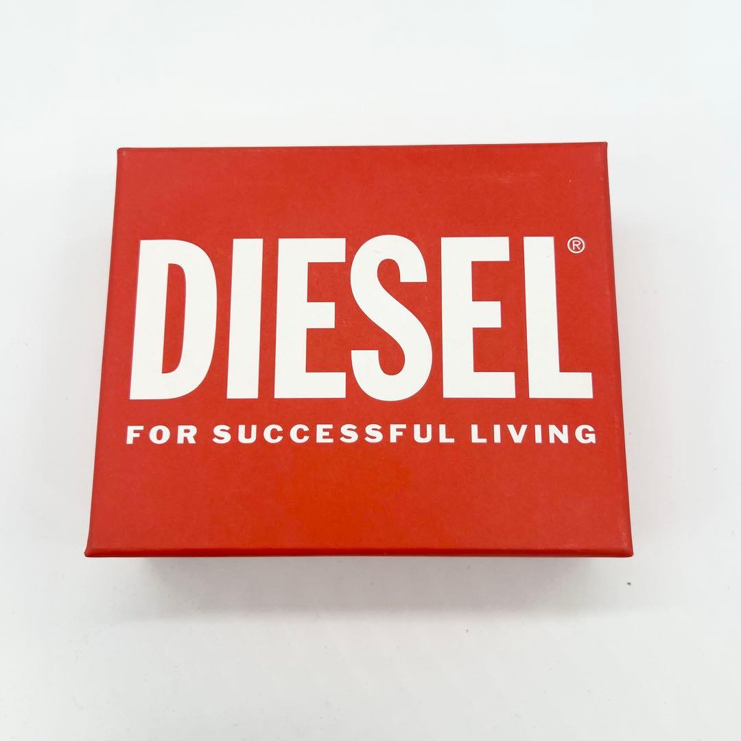 近年モデル✨DIESEL　三つ折り財布　Dロゴ　レザー　ブラック　コンパクト