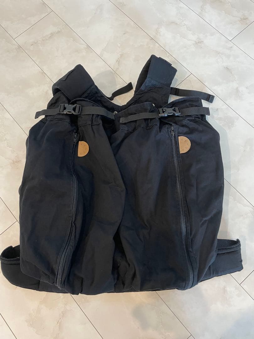 ウィーゴーツイン　双子用抱っこひも