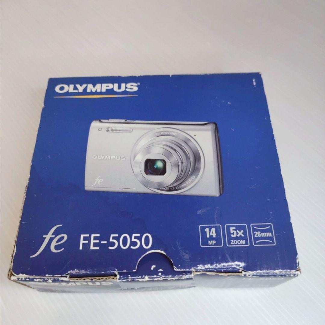 OLYMPUS FE-5050 ゴールド 外箱付 他付属品多数