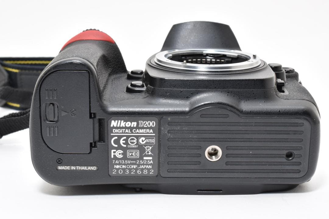 超美品 NIKON ニコン D200 デジタル ボディ H008