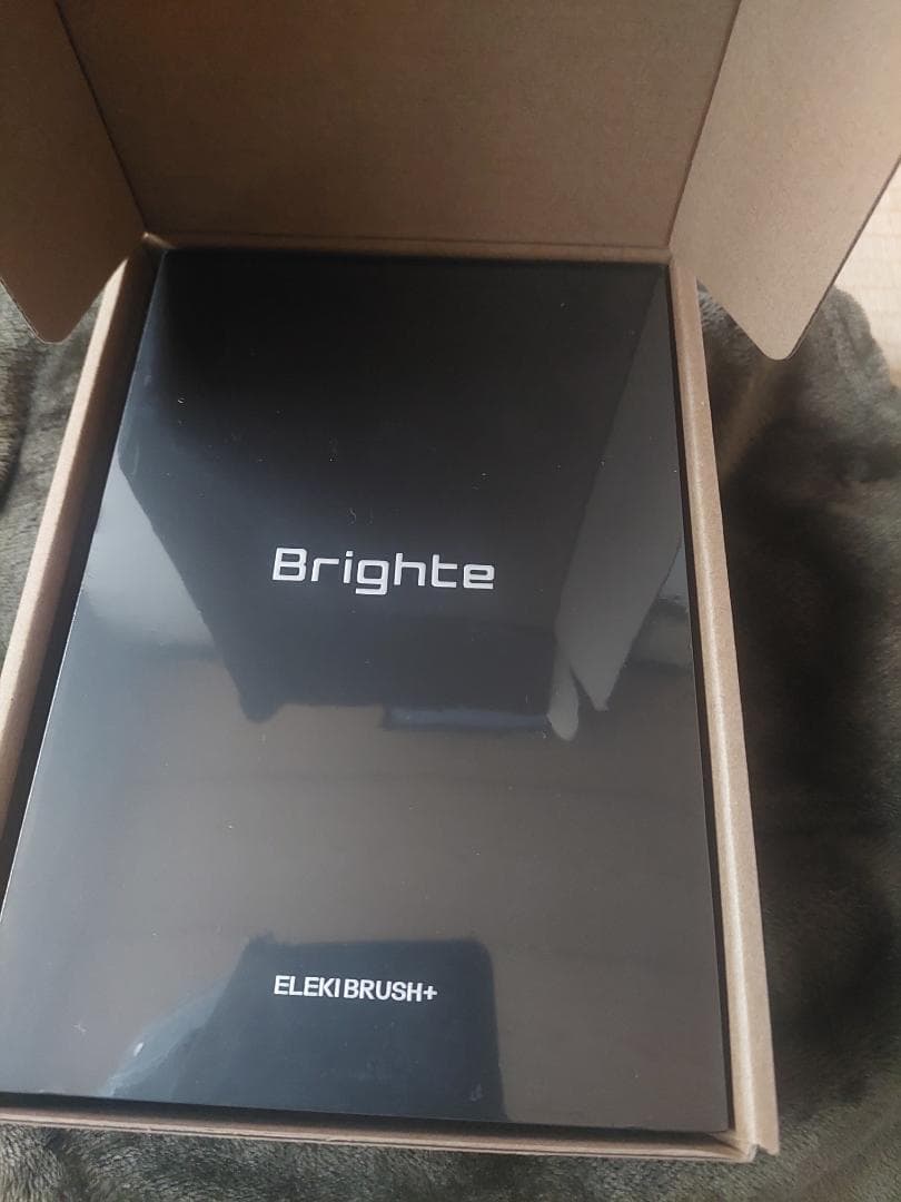 ブライトエレキブラシ　「新型」EMS美顔器 Brighte ELEKIBRUSH