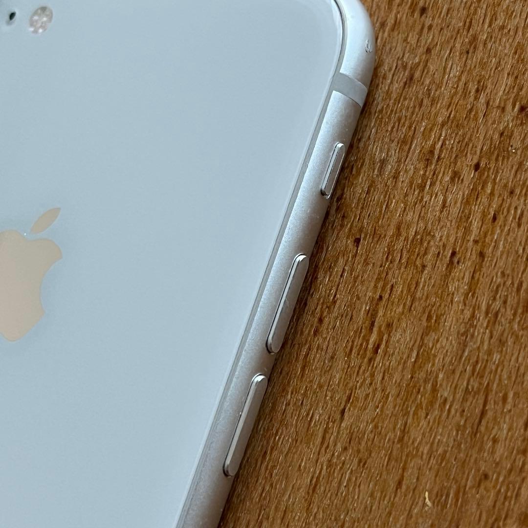 Apple iPhone8 64GB シルバー 本体