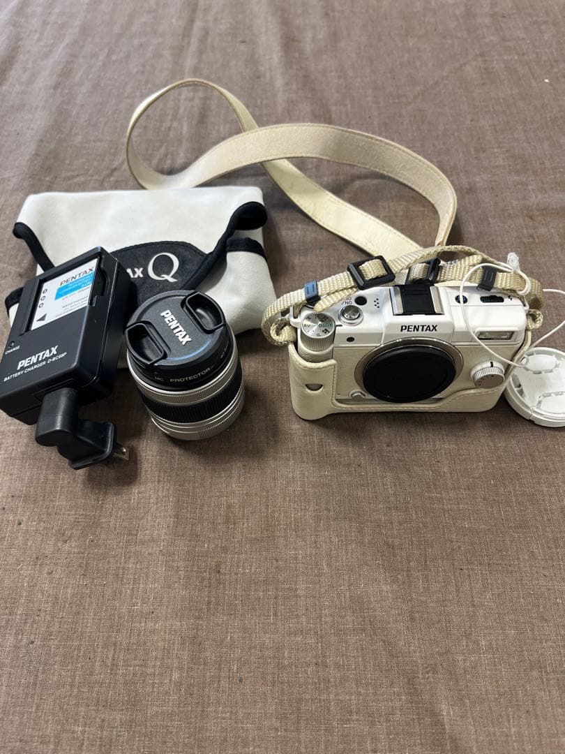 PENTAX Q ミラーレスカメラ ホワイト