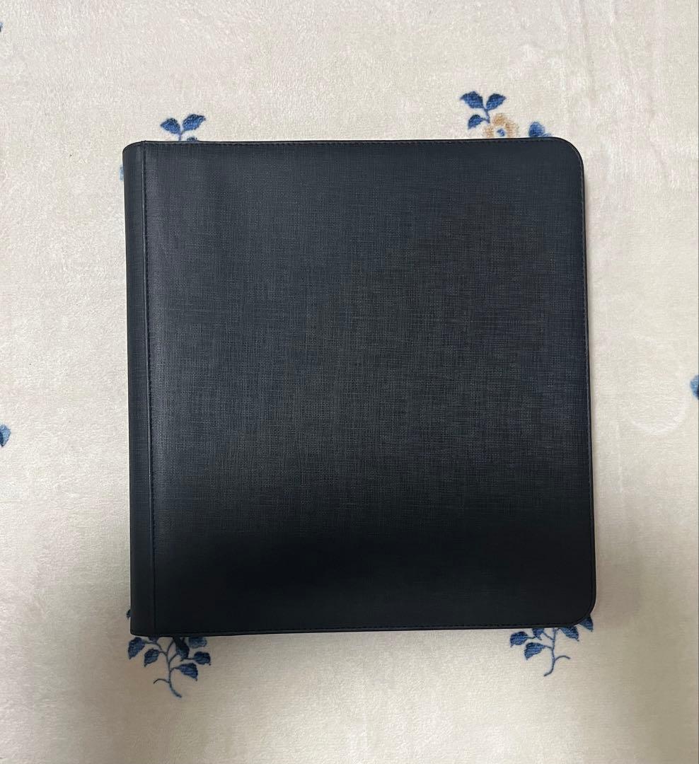 オ*オ様 TOYGER アタッシュケース（シルバー） &カードバインダー