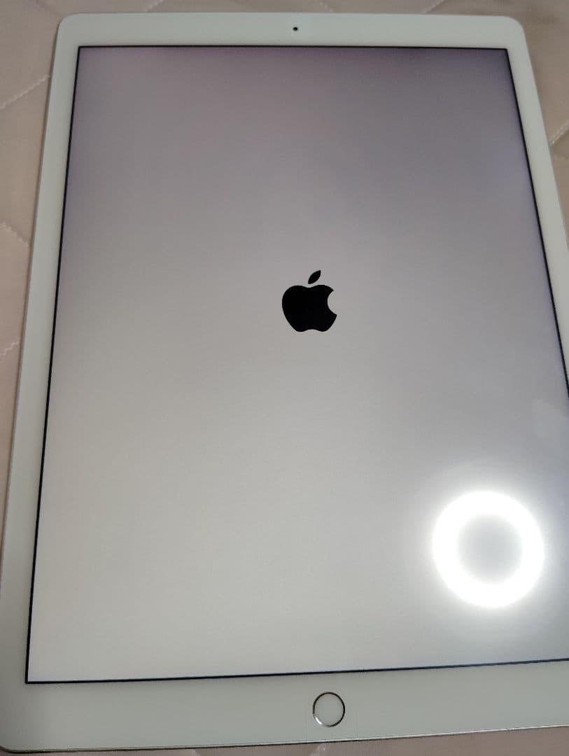 中古 iPad Pro 12.9インチ 第1世代 32GB シルバー