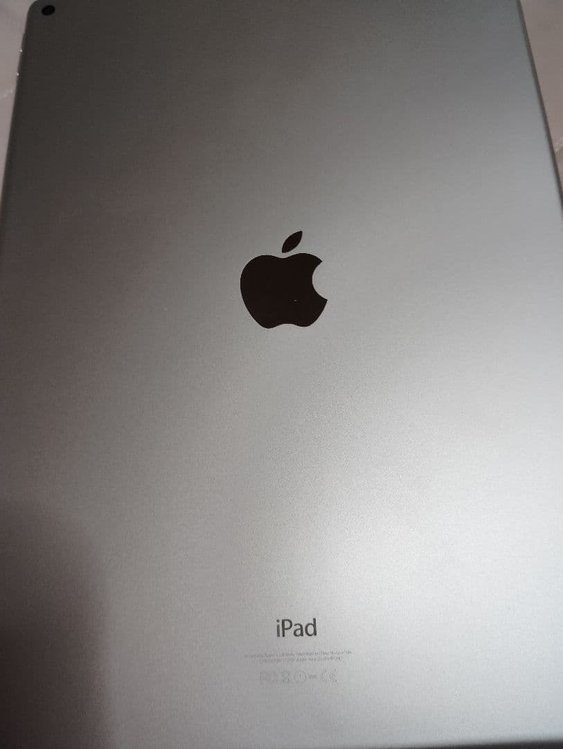 中古 iPad Pro 12.9インチ 第1世代 32GB シルバー