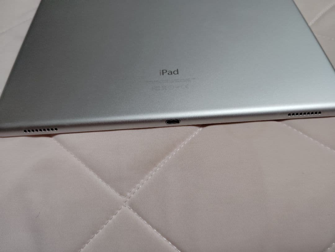 中古 iPad Pro 12.9インチ 第1世代 32GB シルバー