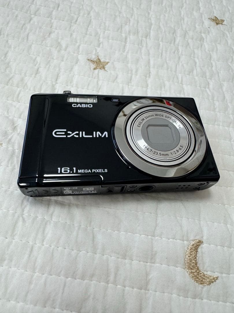 真*雪様 CASIO EXILIM16.1メガピクセル デジカメ カシオ エクス
