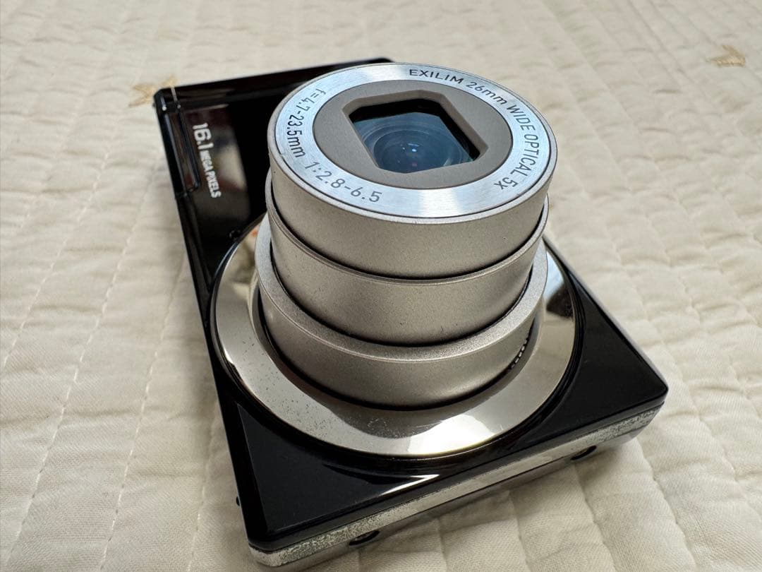 真*雪様 CASIO EXILIM16.1メガピクセル デジカメ カシオ エクス