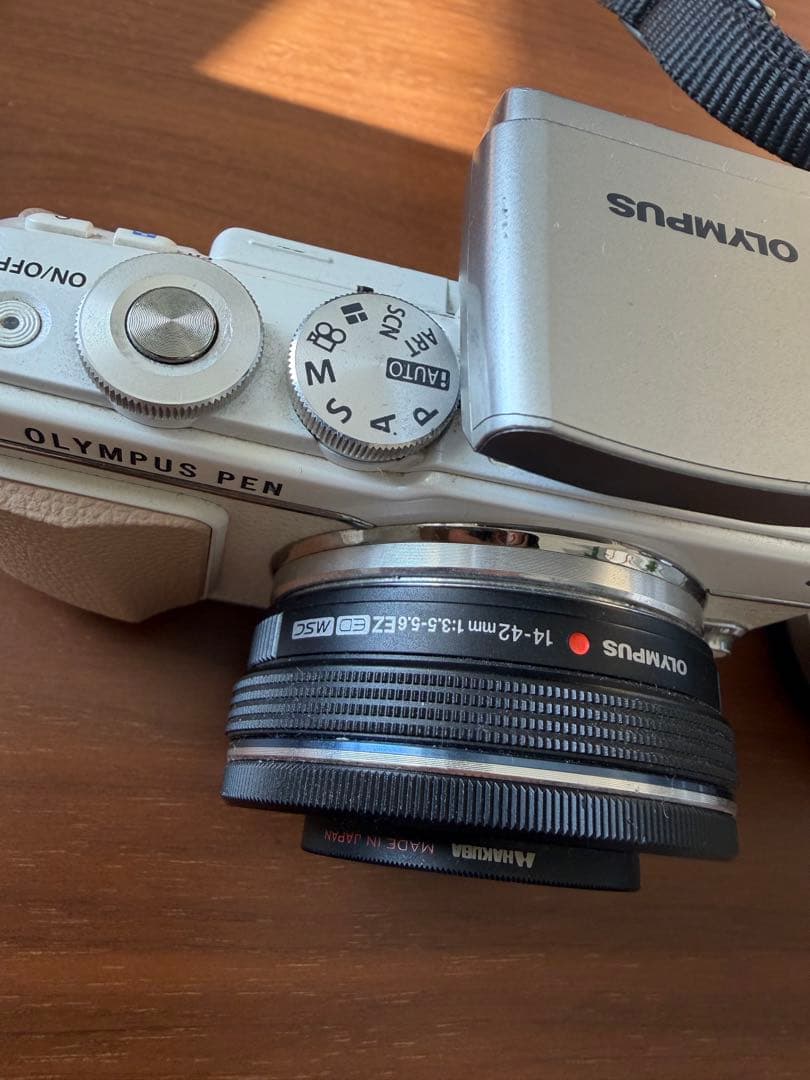 Olympus PEN E-PL7 ミラーレス一眼カメラ