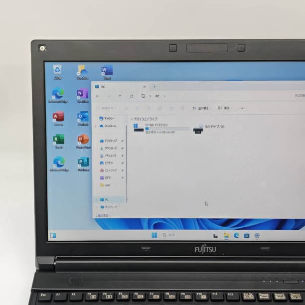 バッテリー◎ 15 富士通 i5-4 16GB SSD480GB オフィス