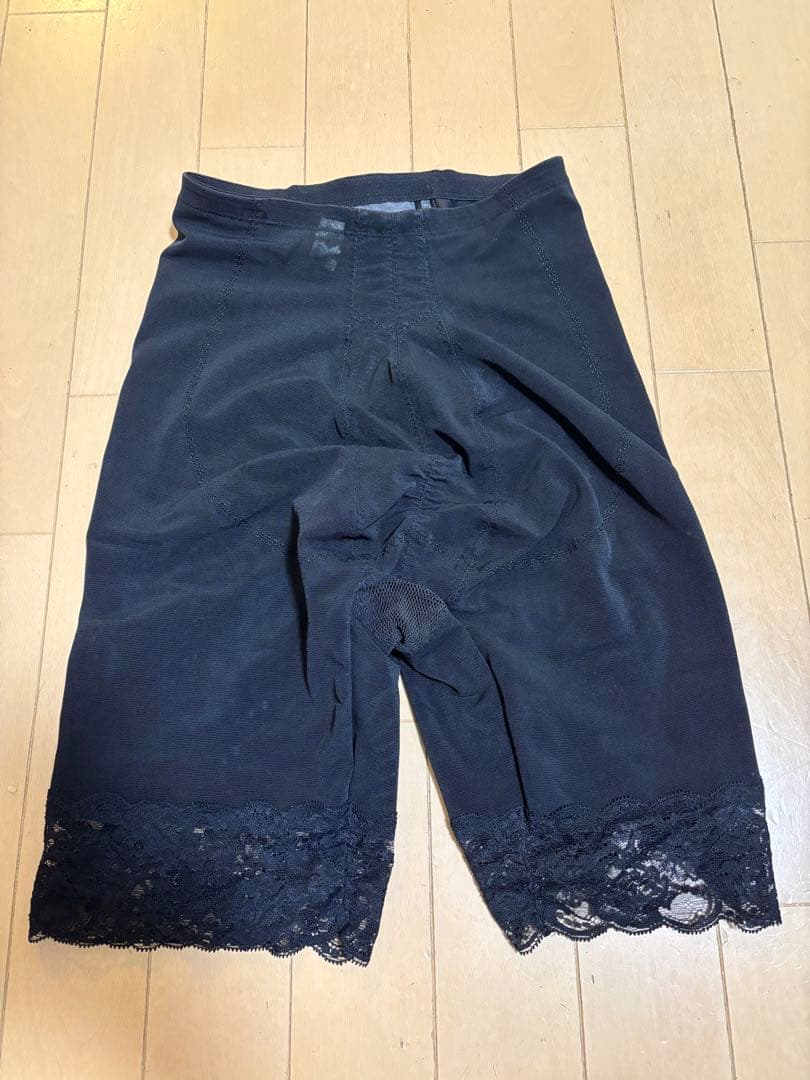 【お値下げ】グラントイーワンズ　ハイウェストガードル　76