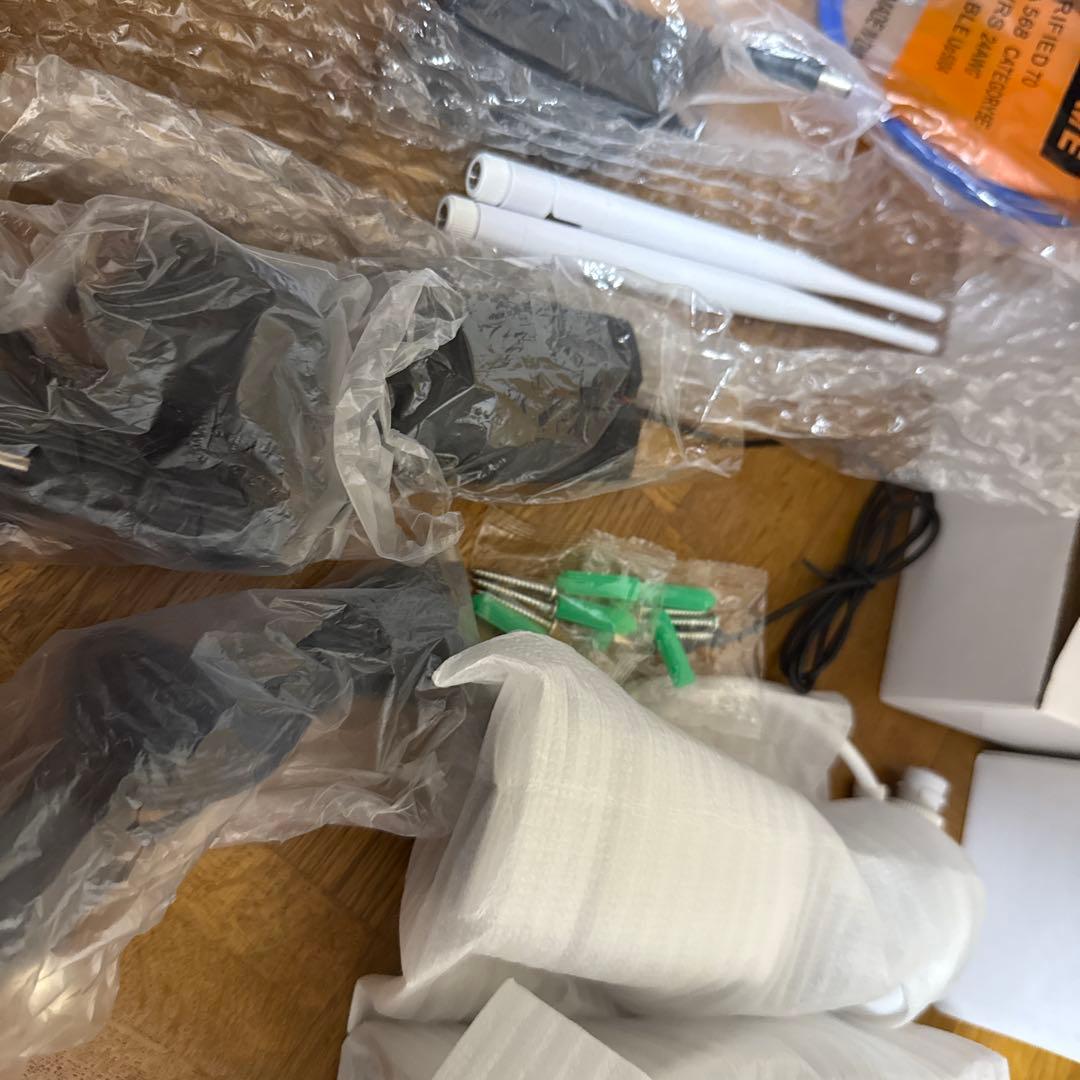 ワイヤレス防犯カメラ2台＋モニターセット 1TB