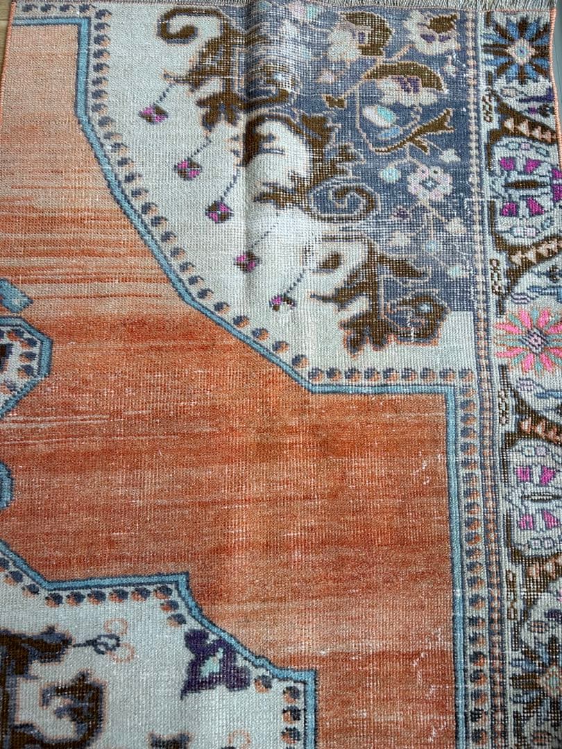 トライバルラグ・トルコヴィンテージラグ・ウール約65×195cm