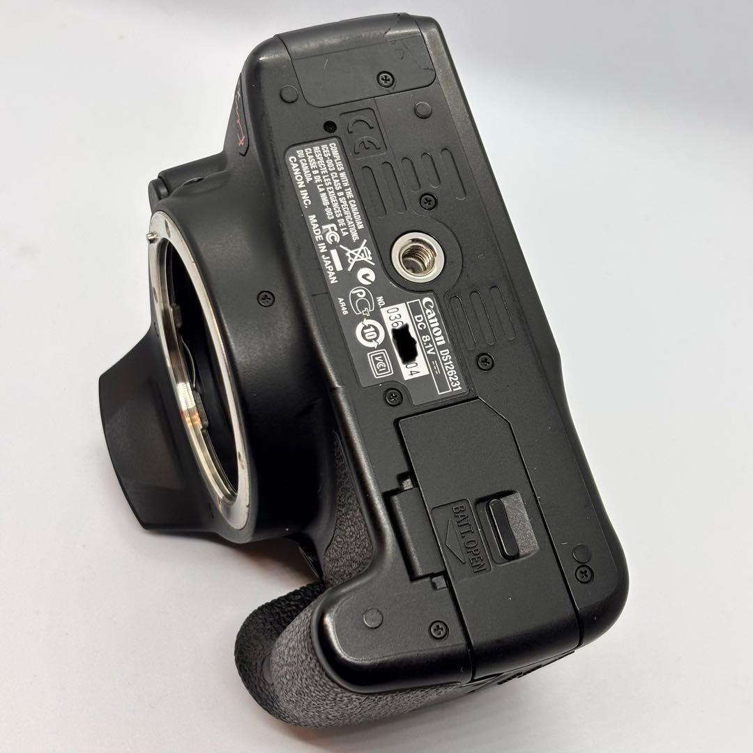 超メルカリ市　Canon EOS Kiss X3 バッテリー2個