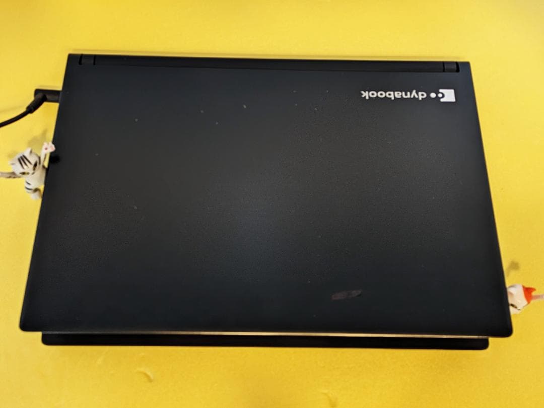 東芝dynabook RX33グラファイトブラック/持ち運び楽々♪