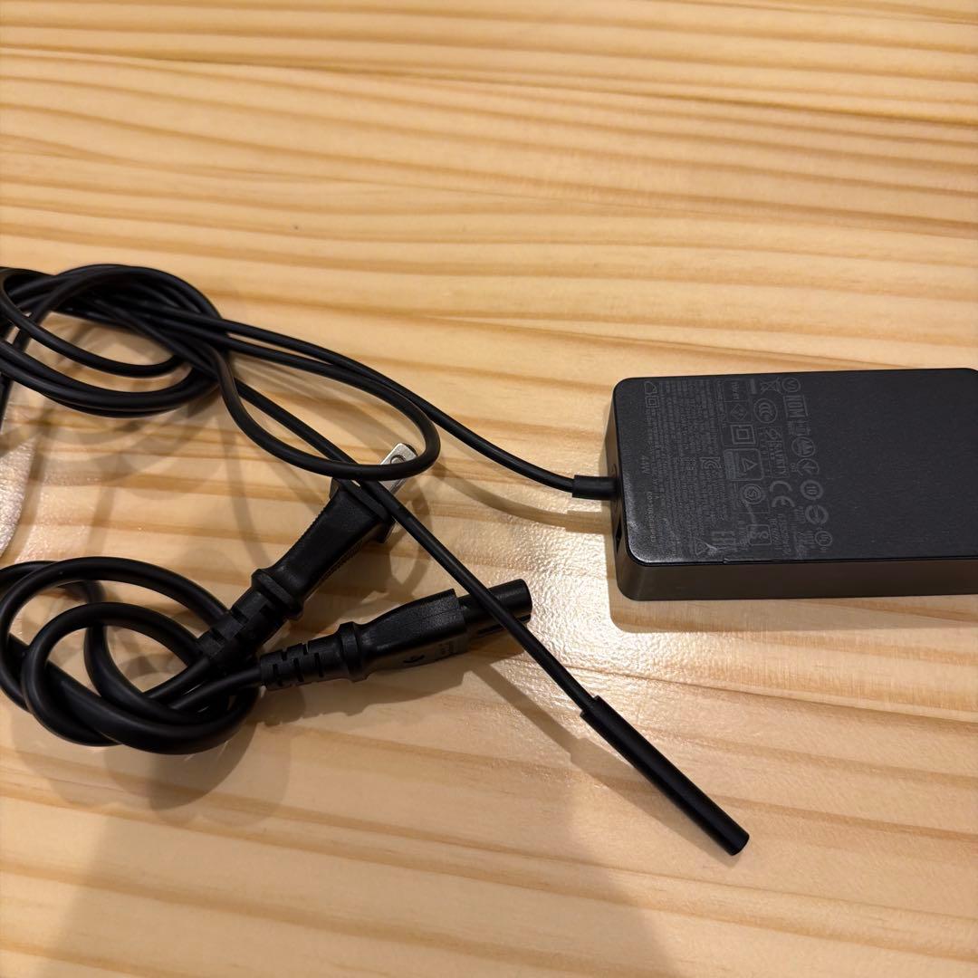 Microsoft Surface Laptop （第1世代）シルバー