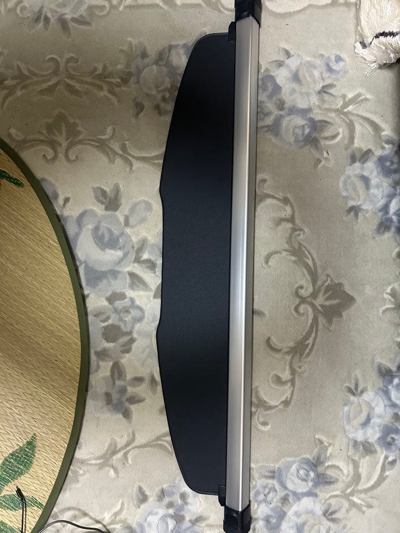 カローラクロス純正トノカバー