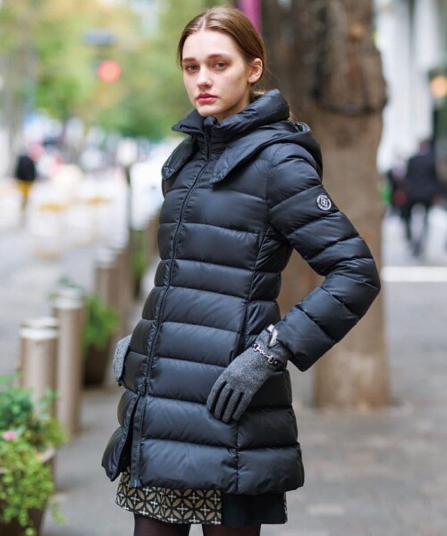 【完売品】ドレステリア ホワイトグースダウンコート 34 ブラック