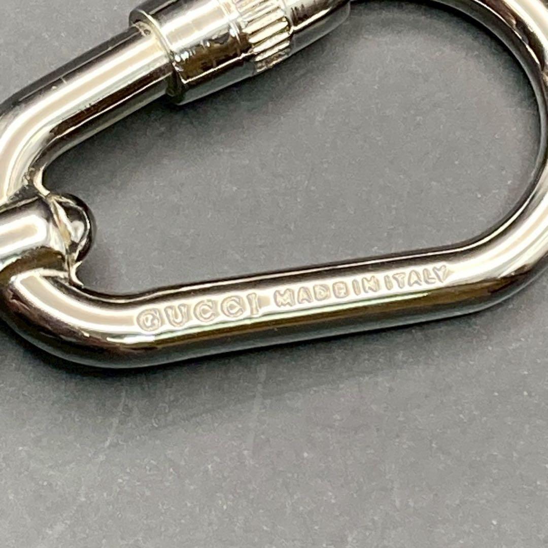 【美品】グッチ　キーリング　キーホルダー　ロゴ刻印　シルバー　カラビナ　箱付き