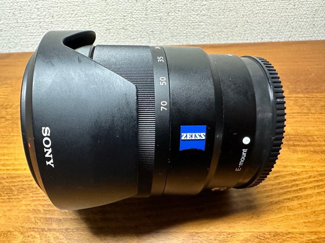 Vario-Tessar T＊ E 16-70mm F4 ZA OSS