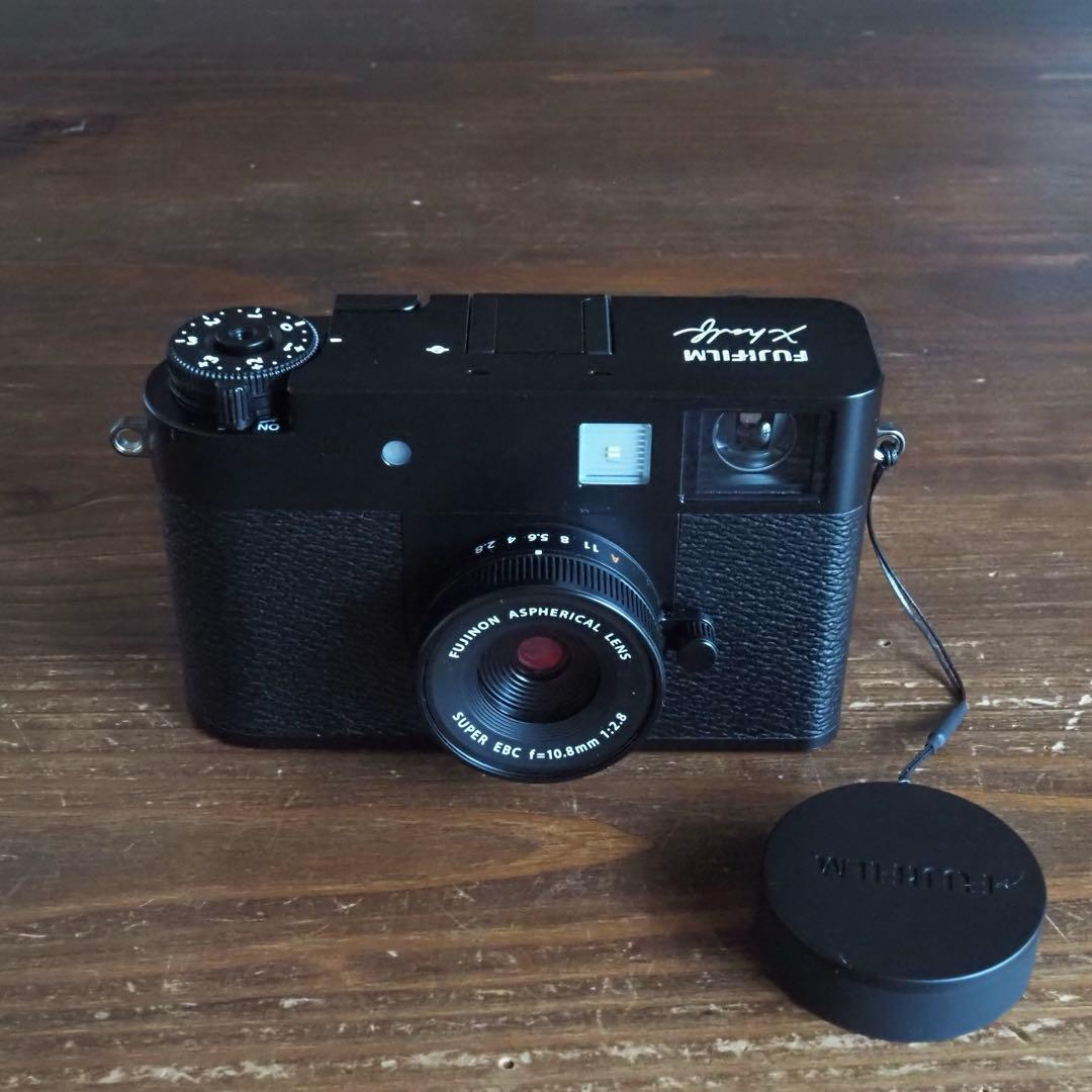 富士フイルム　X-half X-HF1 ブラック