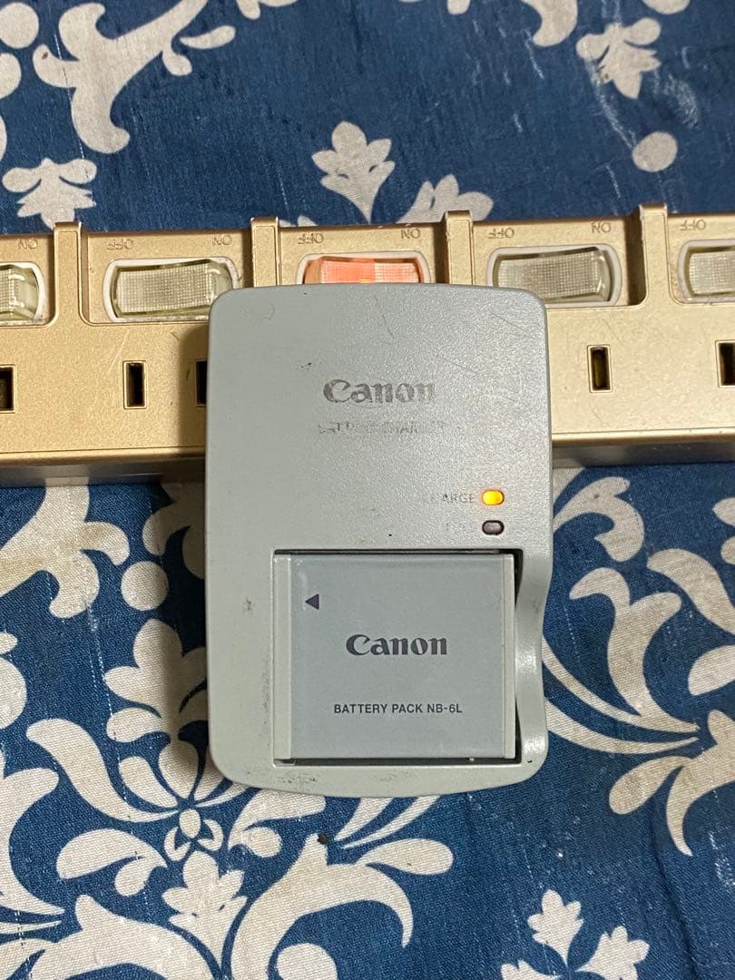 CANON IXY 31S ゴールド バッテリー付き