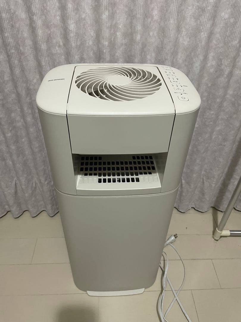 サーキュレーター除湿機　衣類乾燥除湿機　IRIS OHYAMA 2023年製