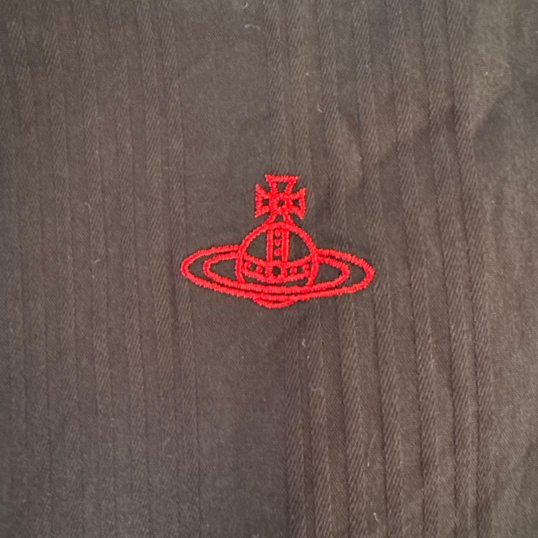 【ヴィヴィアンウエストウッド】長袖シャツ 黒　ブラウス　予備ボタン付き