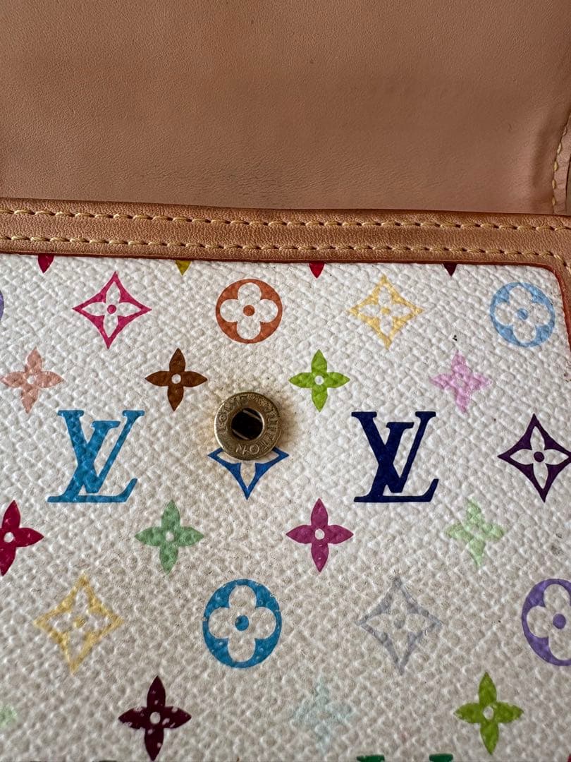 ルイヴィトン マルチカラー ポルトモネビエカルト クレディコンパクト白3折り財布