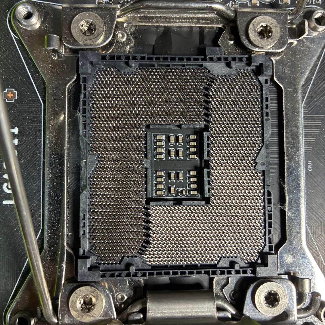 x79ジャンクまとめ P9X79 DELUXE / X9SRA / Xeon他