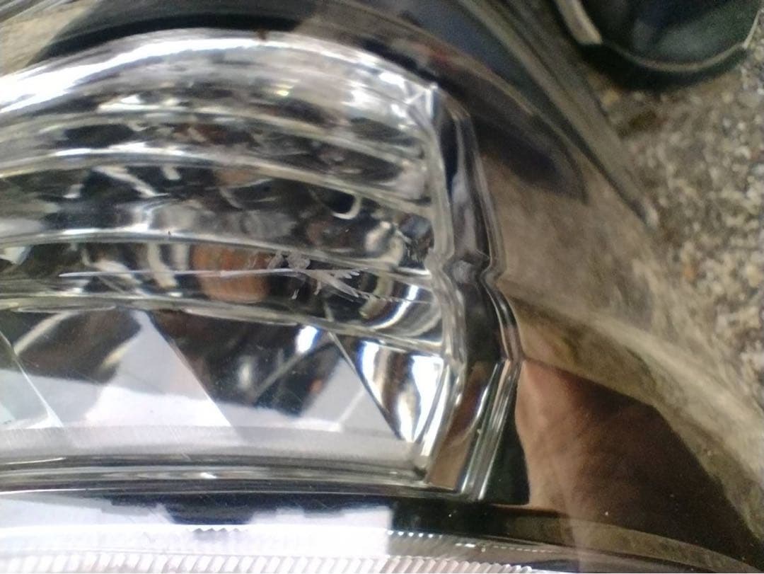 ２０ヴェルファイア純正テールランプ