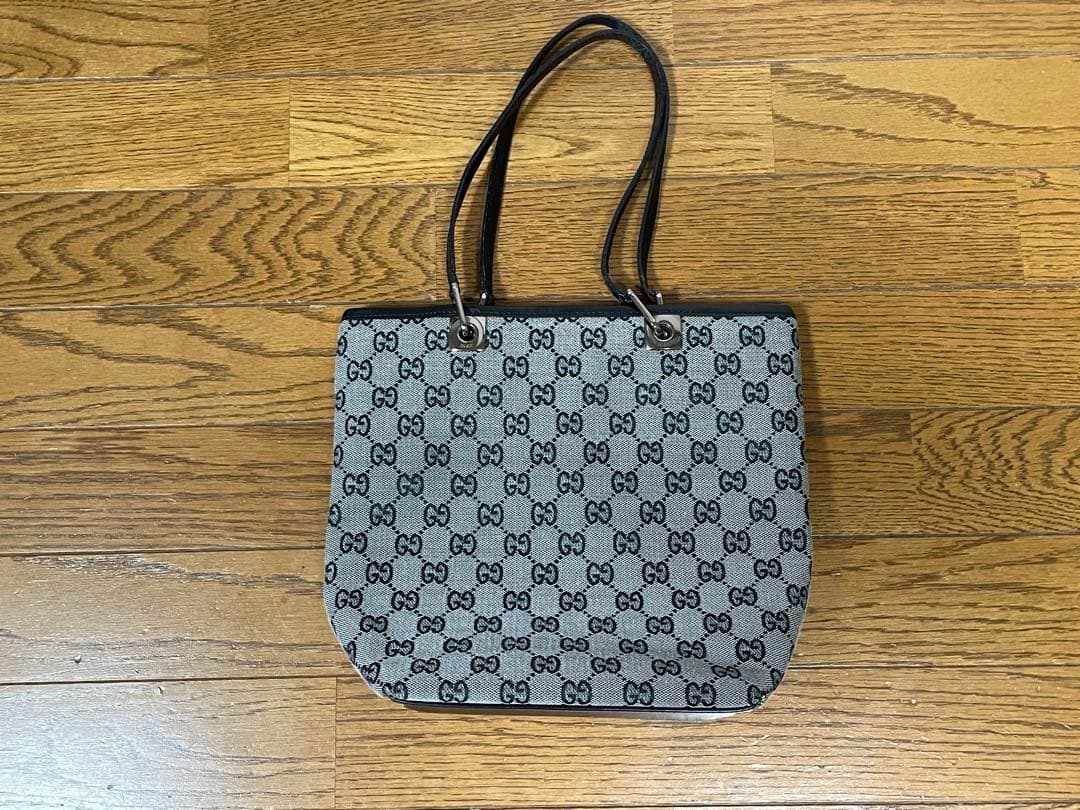 GUCCI レディース　バッグ