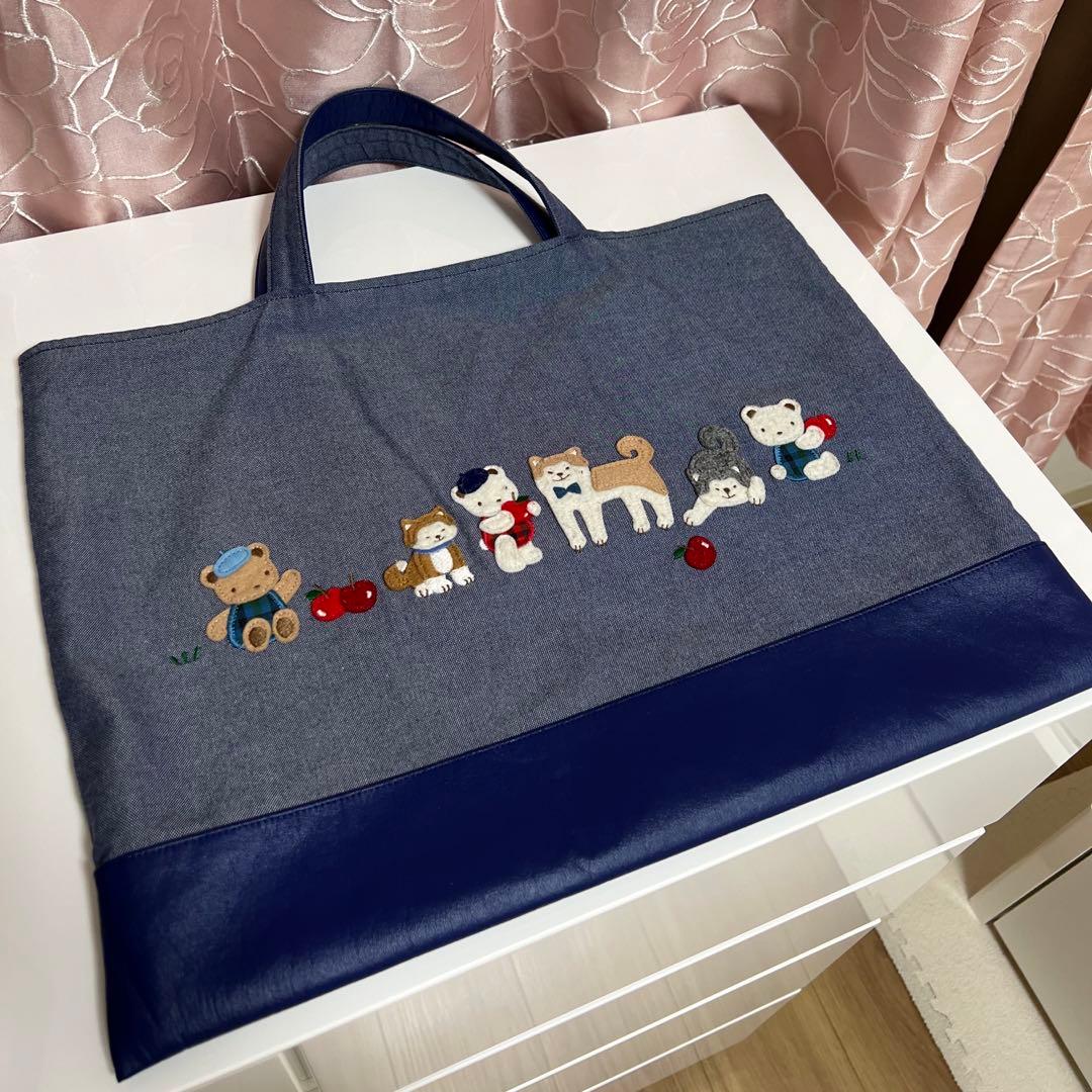 ファミリア　デニムバック　秋田犬