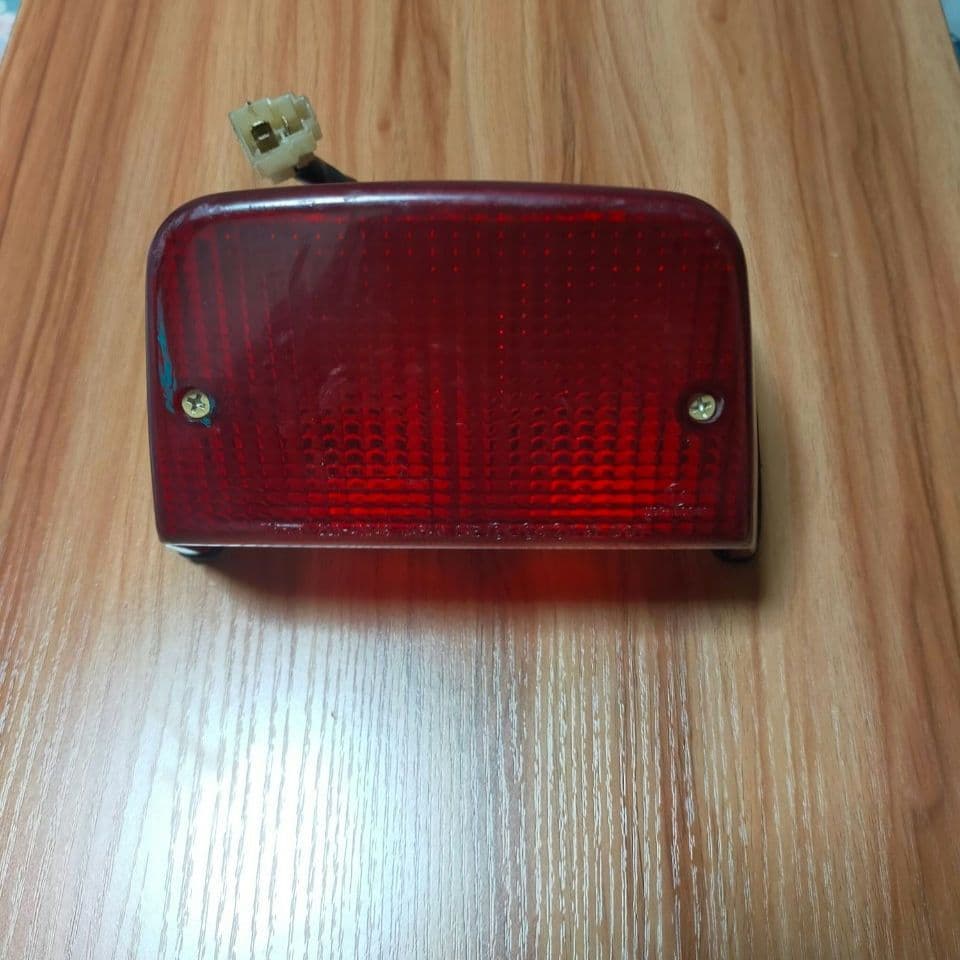 ゼファー400　純正　テールランプ