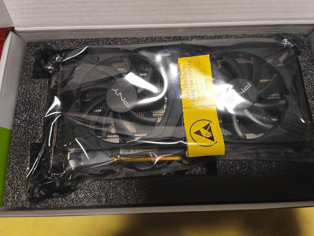 グラフィックボード・グラボ・ビデオカード PNY GeForce RTX 4060Ti 8GB VERTO DUALFAN