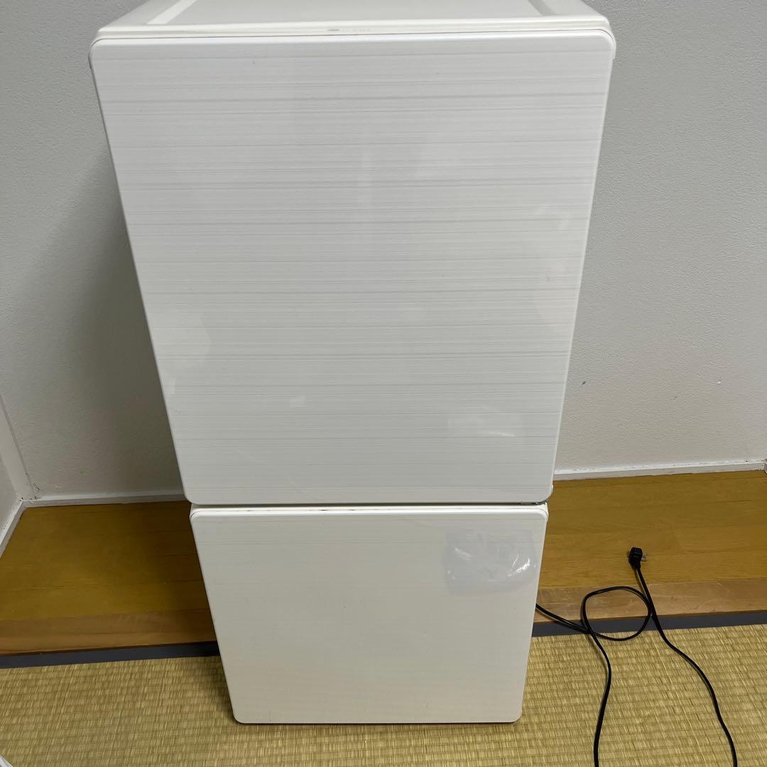ホワイト棚付き冷蔵庫