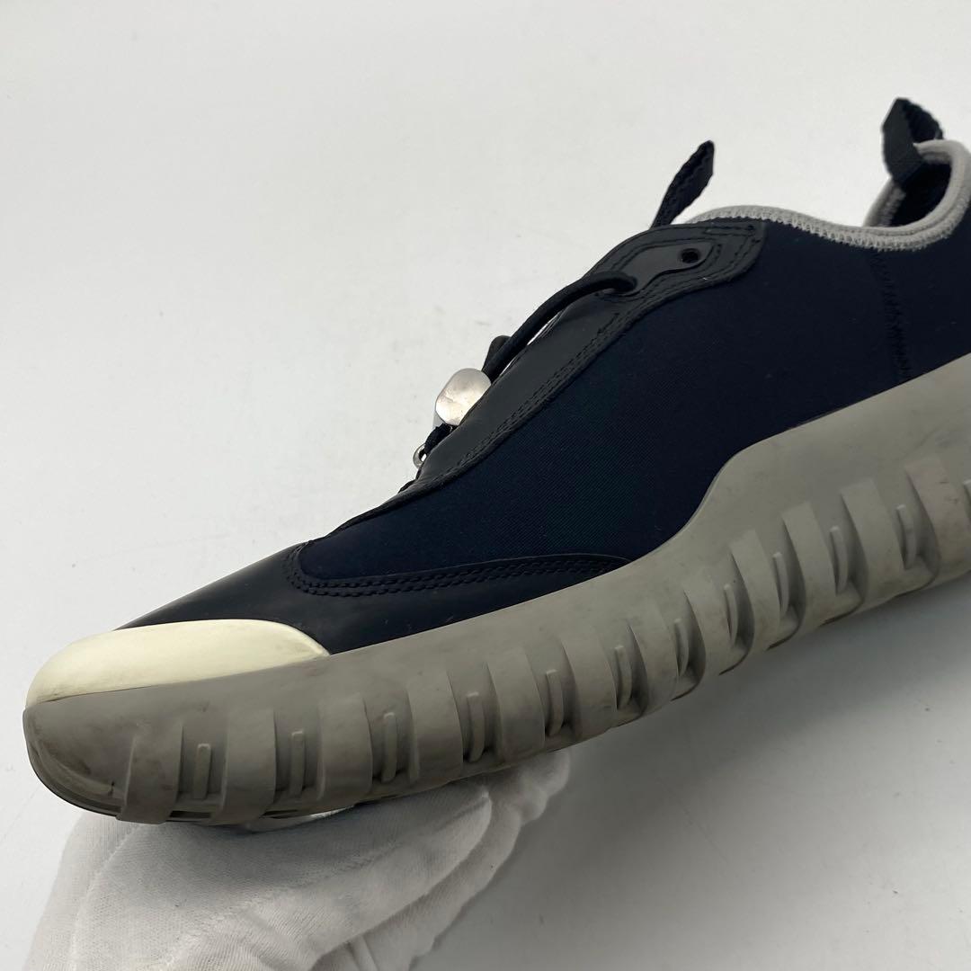 プラダスポーツ　プラダ　スニーカー　スリッポン